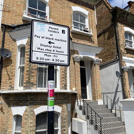 Апартаменты Contemporary Clapham Living Лондон Экстерьер фото