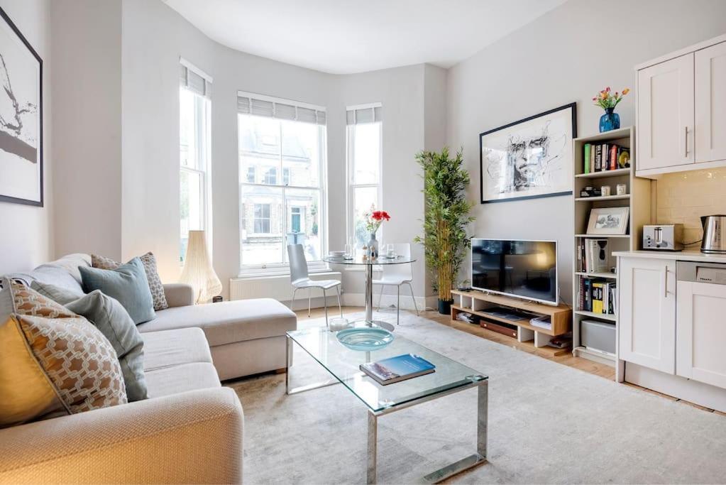Апартаменты Contemporary Clapham Living Лондон Экстерьер фото