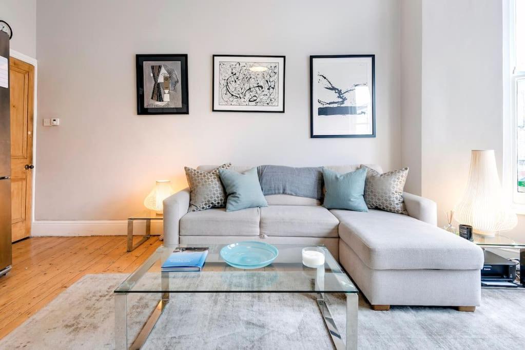 Апартаменты Contemporary Clapham Living Лондон Экстерьер фото